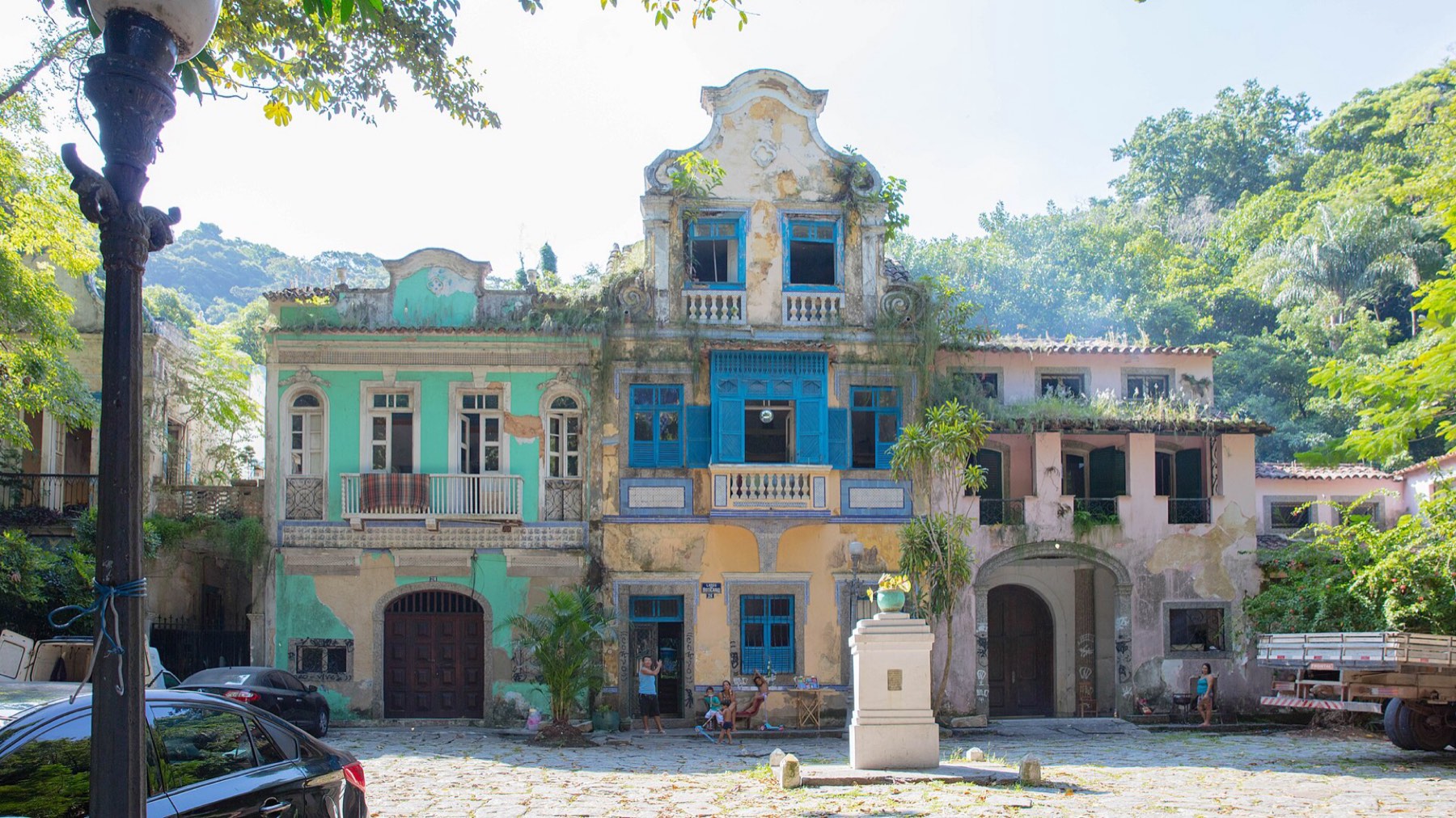 Casarões históricos do Largo do Boticário, no Rio de Janeiro